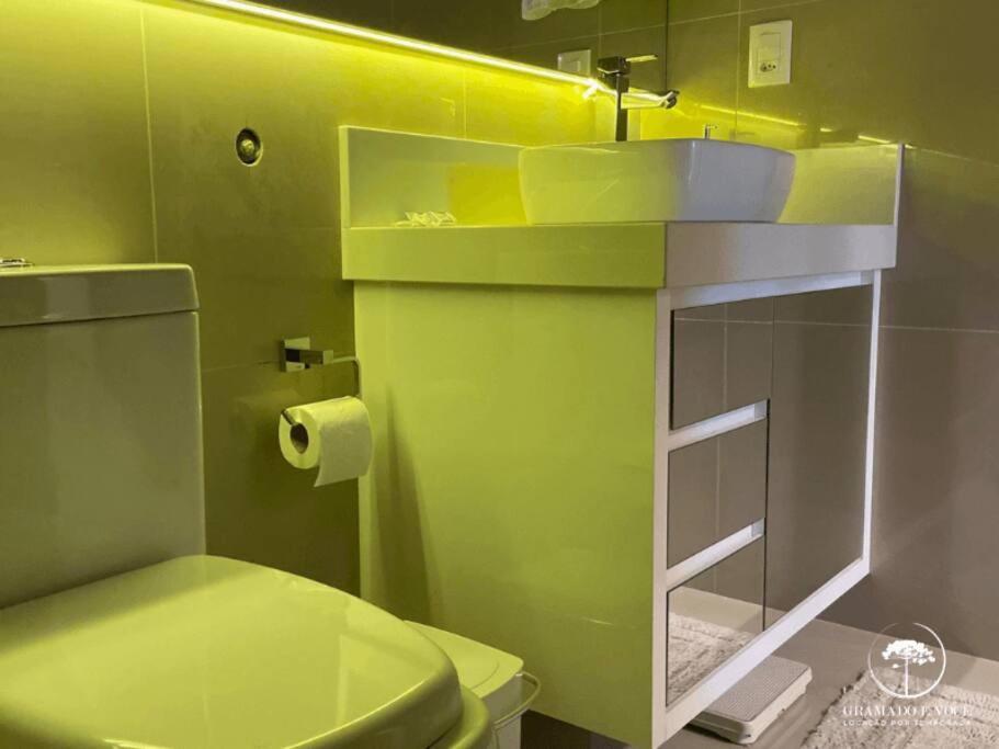 Apartamento Novo No Centro De Gramado Kültér fotó
